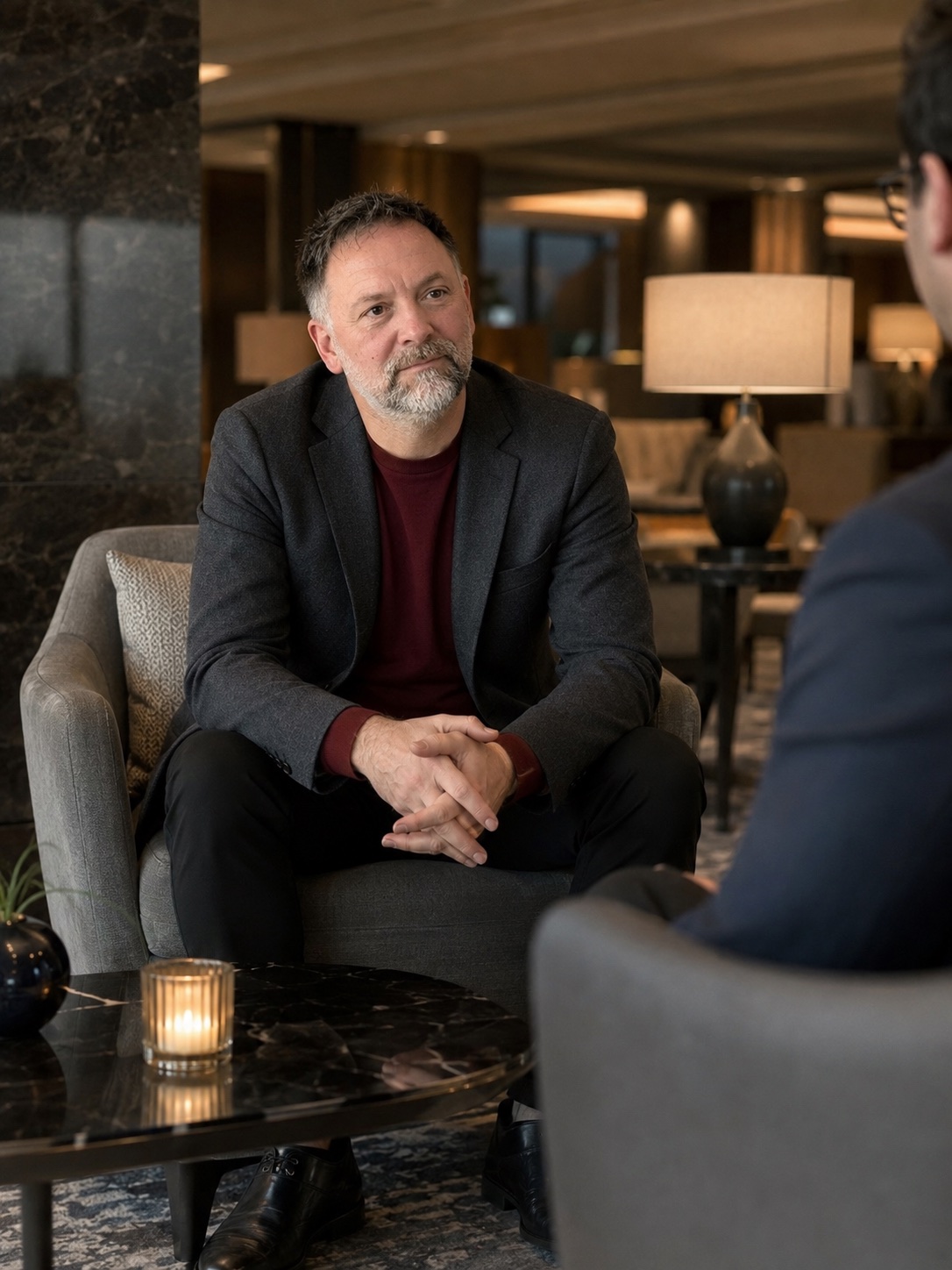 Lars Köhler in a business conversation
